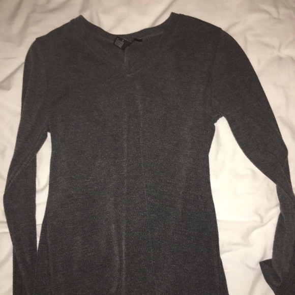 Forever 21 V-neck - Picture 1 of 2